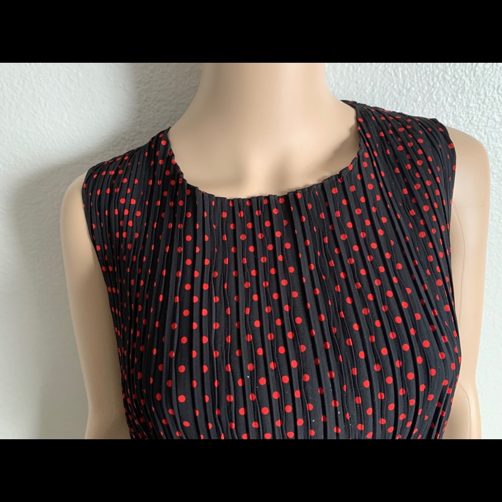 Vintage Polka Dot Pleated Sleeveless Boxy Blouse - Picture 3 of 7